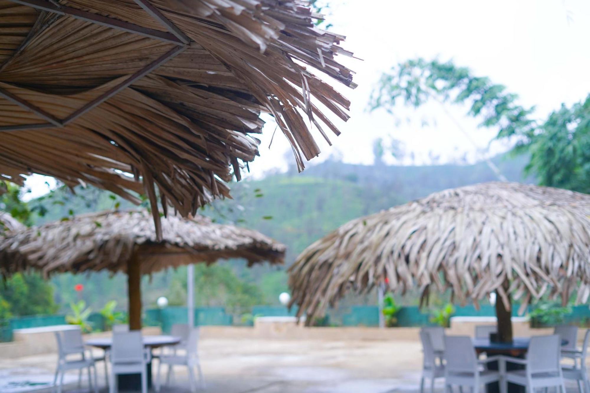Ceylon Happy Laugh - Ella Hostel Bagian luar foto