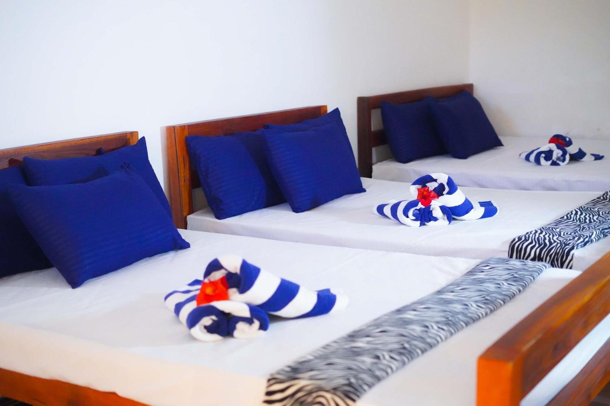 Ceylon Happy Laugh - Ella Hostel Bagian luar foto