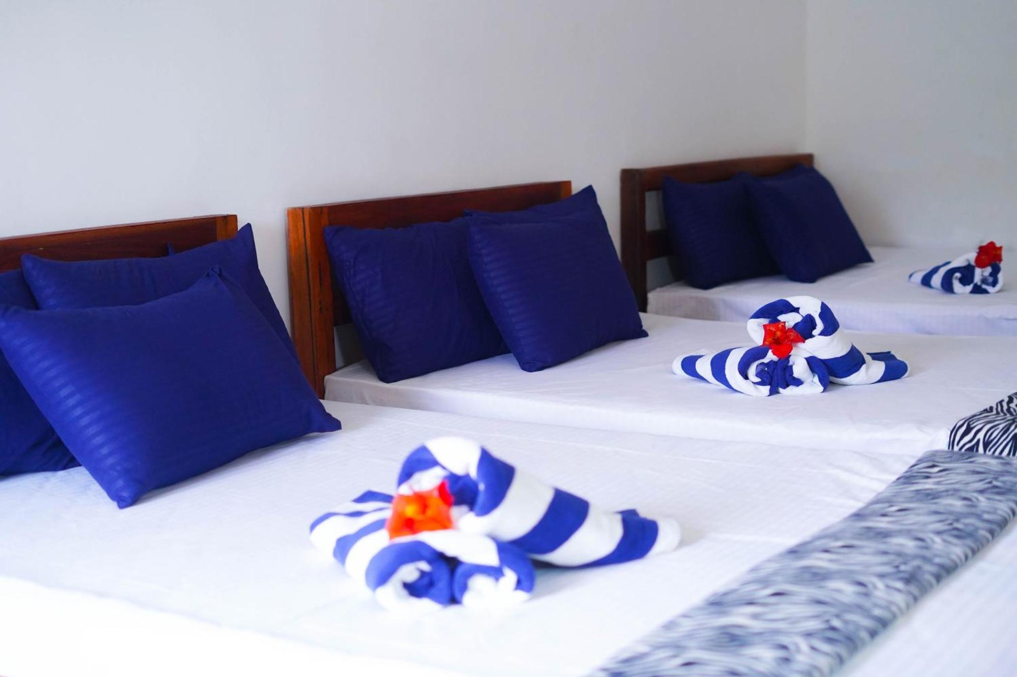 Ceylon Happy Laugh - Ella Hostel Bagian luar foto