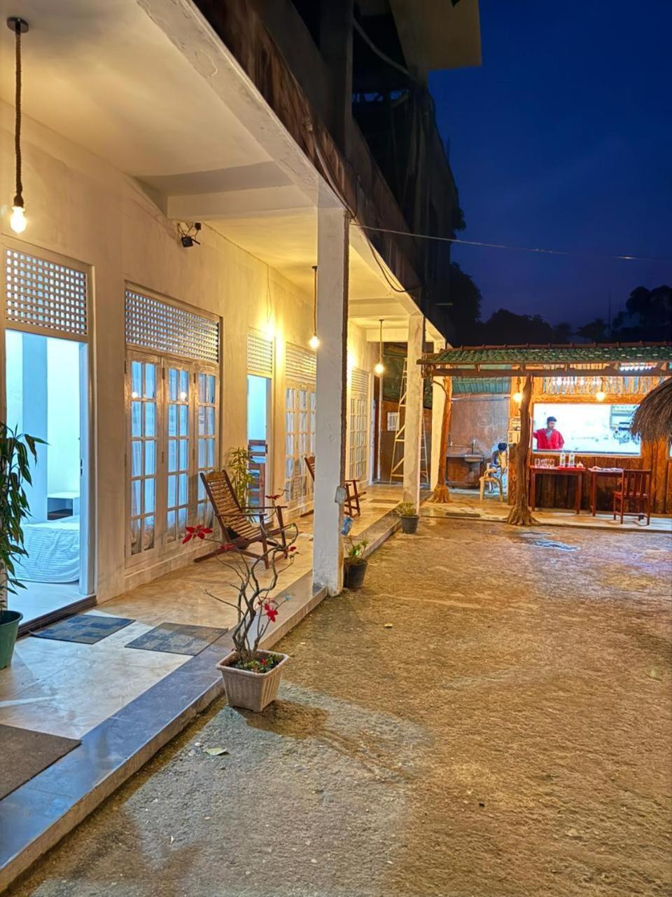 Ceylon Happy Laugh - Ella Hostel Bagian luar foto