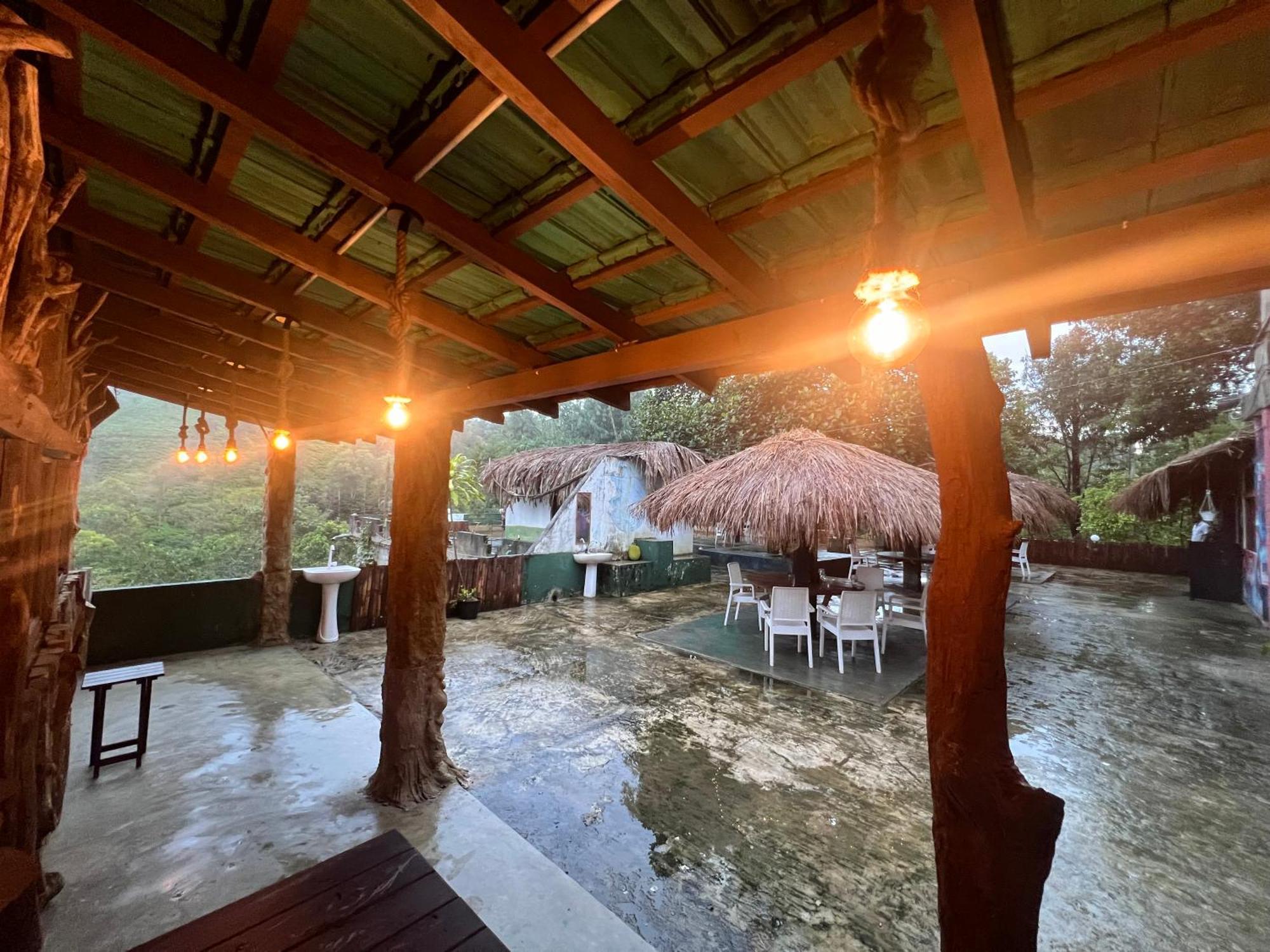 Ceylon Happy Laugh - Ella Hostel Bagian luar foto