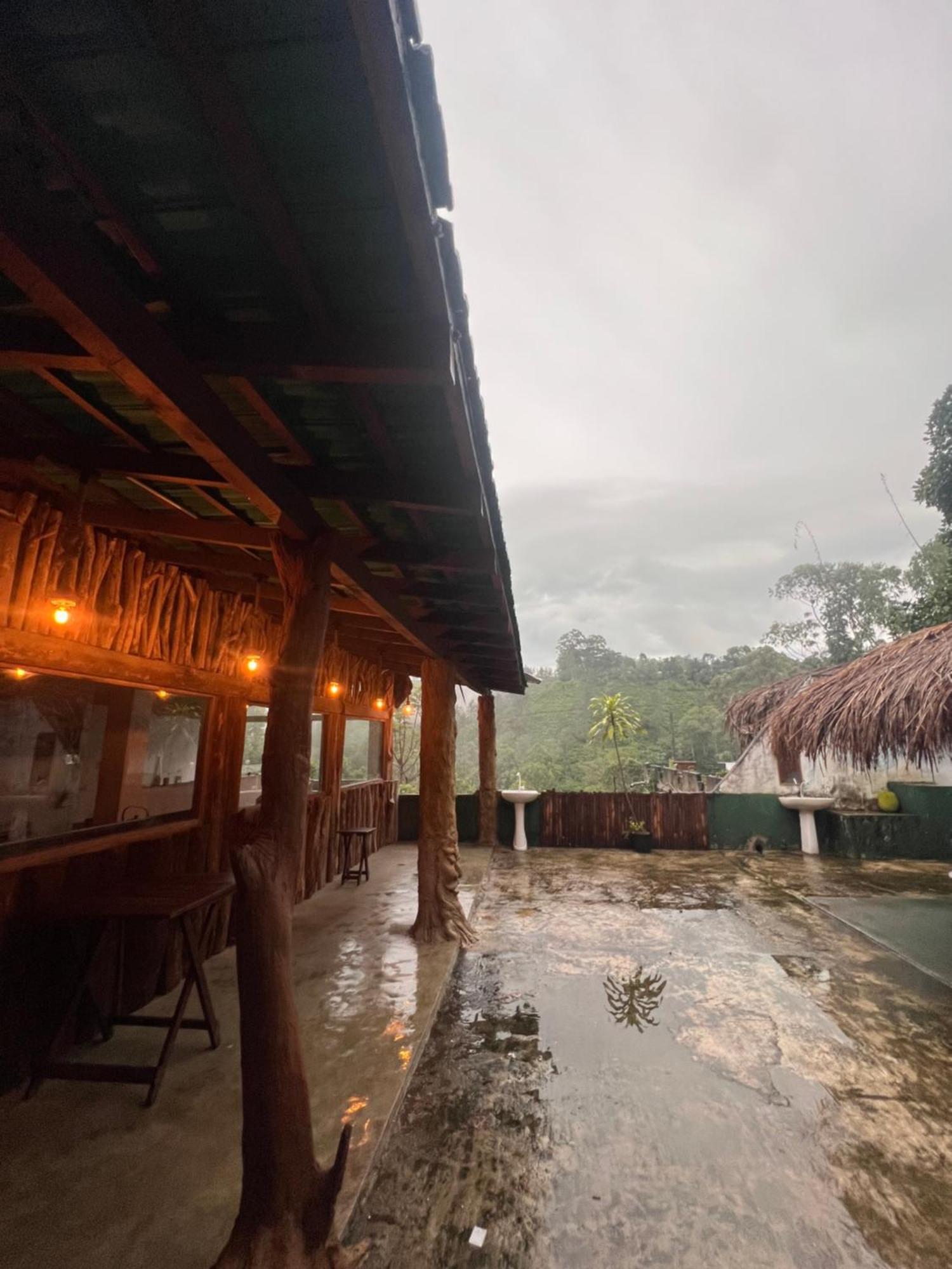 Ceylon Happy Laugh - Ella Hostel Bagian luar foto